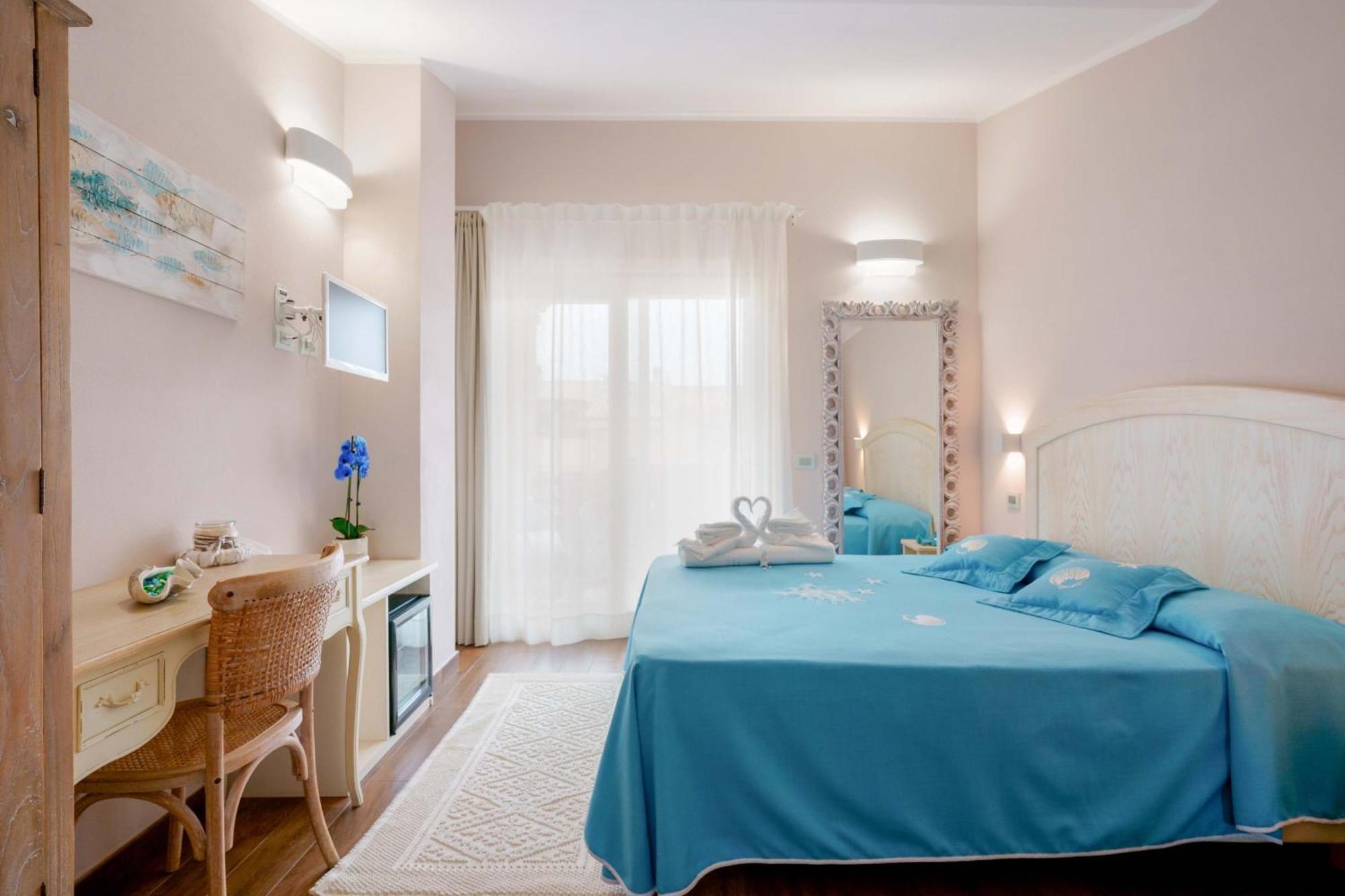 La Rosa Dei Venti Bed & Breakfast Виласимиус Екстериор снимка