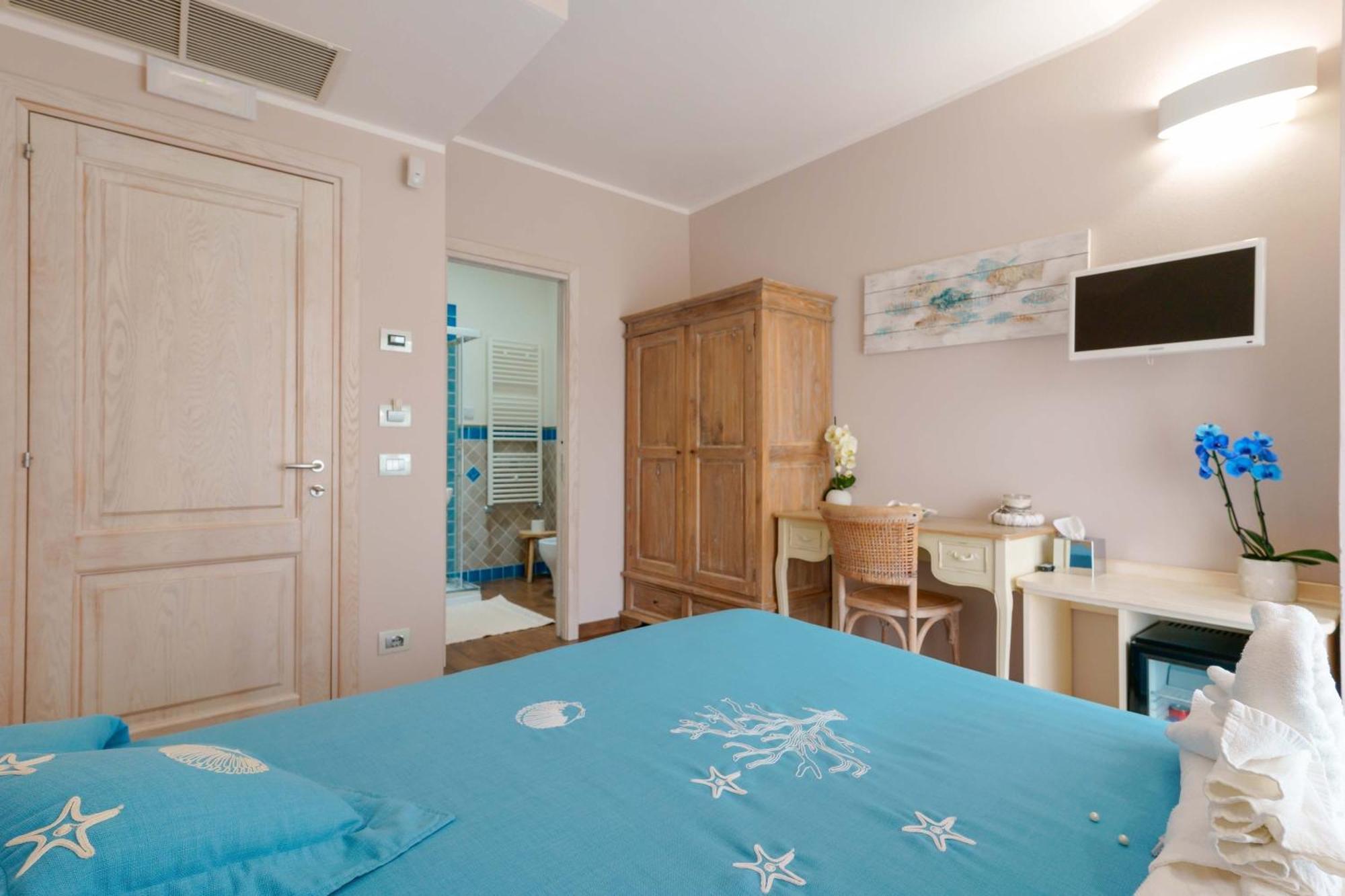 La Rosa Dei Venti Bed & Breakfast Виласимиус Екстериор снимка